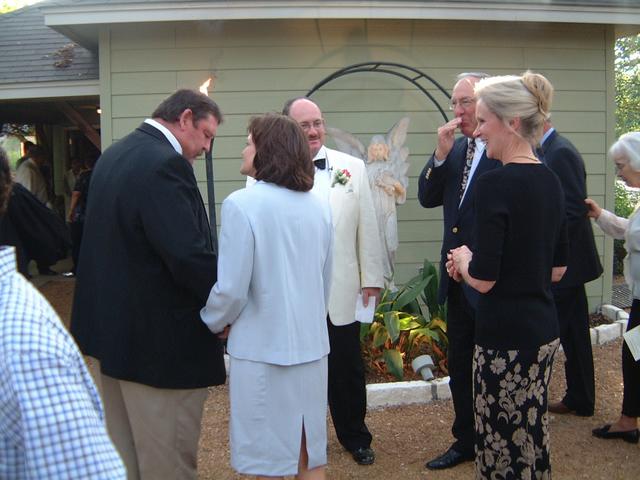 2003/10(Oct)/03(Urbik-Wedding)/640x480_2003-10-05 17-50-48.JPG